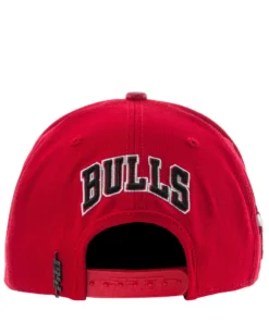 PRO STANDARD ACCESSORIES Bulls Stacked Logo Snapback Hat