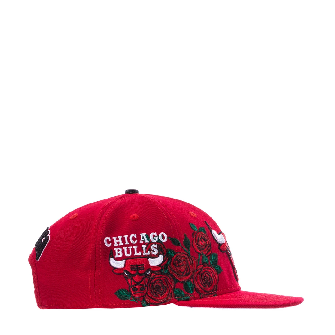 PRO STANDARD Bulls Roses Snapback Hat NEW ARRIVALS
