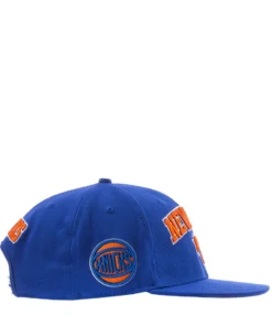 PRO STANDARD Knicks Stacked Logo Snapback Hat ACCESSORIES