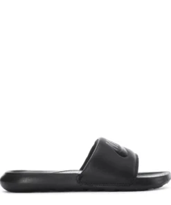 NIKE Victori One - Womens