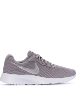 NIKE Tanjun - Womens