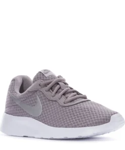NIKE Tanjun - Womens