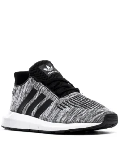 ADIDAS Swift Run - Kids BEST SELLERS