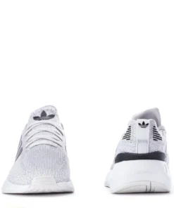 ADIDAS BEST SELLERS Swift Run 22 - Womens