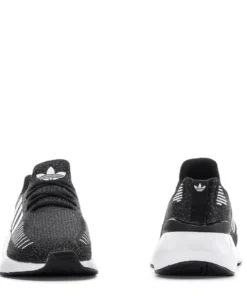 ADIDAS BEST SELLERS Swift Run 22 - Womens