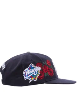 PRO STANDARD ACCESSORIES Yankees Roses Snapback Hat